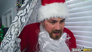 boyfriend in santa costume surprises kylie quinn with early christmas fucking