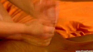 mmm that sensual asian massage turns into hot cunnilingus and handjob play 😍👅💦