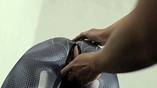 Spiderman Cosplay Indo Girl Bottles Her Tight Pussy