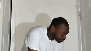 Relaxing with banana spreads on thanksgiving holiday stretch!