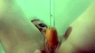 i fuck my pussy and ass deep with huge carrots dp