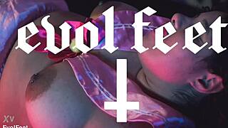 Chubby Lesbians Worship Feet Lick Pussies Scissor Orgasm