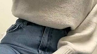 Innocent checkup hides quick masturbation orgasm in doctor's office