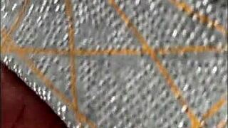 mi vecino gordo me folla el culo grande en casa calientito