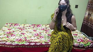 pakistani hot aunty calls lover to fuck her ass hindi audio