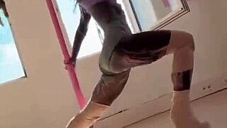 anuskatzz shakes her athletic ass in heels exotic pole dance compilation 🔥💃
