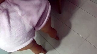 linda hijastra loves my cum on her huge curvy ass