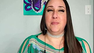 ugh my stinky sneaker feet make you jerk to cei foot fetish talk...