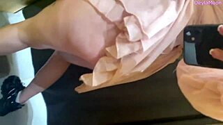 Isn't This Beautiful Stepmom's Huge Natural Tits Tempting in the Changing Room?