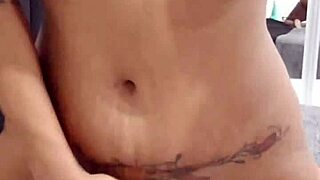 COME PLAY WITH ME I LOVE FLASHING AND CUMMING HARD FOR YOU!