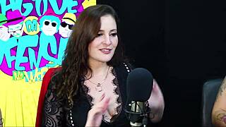 put it in her tight ass and keep it slow foxy anal