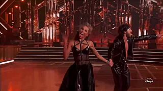 val chmerkovskiy grinding saggy tits with tongue kisses 😘🔥💦