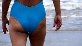 latina beach vacation turns hot 😍 she flashes pussy masturbates craves cock suck 👅🏖️