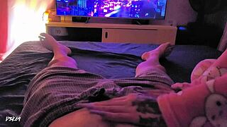 Stepmom's Long Nails Milk Explosive Orgasm Handjob