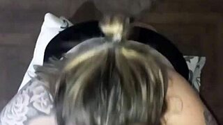 si papi dame fuerte 😍 que rico me encanta haceme squirt!! átame con tu verga al fondo de mi garganta 👅💦