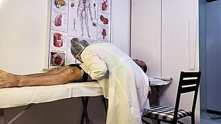 Patient hardens up right in front of hot nurse exam