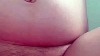 pregnant milf babe rubs her natural tits pussy solo