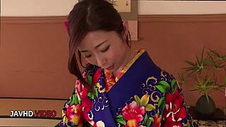 seductive milf ayumi shinoda in kimono gives hot bj 😘👘💋