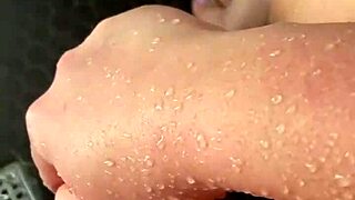 Hot saudi stepsis squirts in sunny la shower while teasing juicy pussy solo
