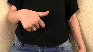 Belly Button Fetish Tease With Sinn Sage
