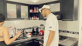 mi jefe de verga pequeña me paga por follarme en cocina - mia montiel parte 1