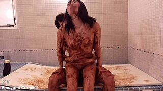 【バレンタイン】この変態美人妻、全身チョコで腰振ってアクメ連発だよな…最高のハメ撮り！