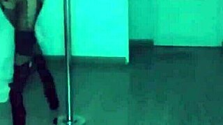 wanna see amysexxxjuguetona strip tease private leather dance?