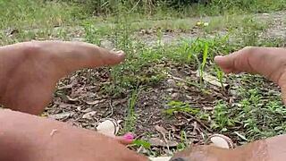 i love masturbating to juicy squirt while watched in pantyhose!