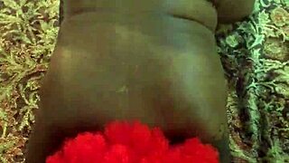 big ass ebony redhead shakes her hazelnut curves seductively