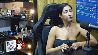 ruan flashes cock to renatinha mello she digs balls too