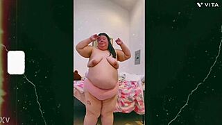 mature cougar with saggy tits dances topless horny on cam