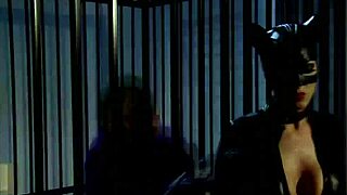 Katwoman Jennifer Dark Cages Prison 3some Anal Ride!