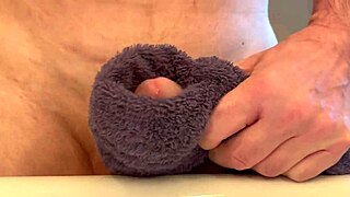 me rubbing to intense moaning orgasm closeup cumshot