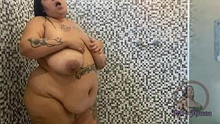 bbw mary jhuana tests anal dildo in shower