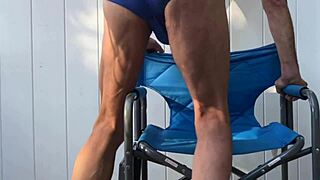 check out my deep stretches flashing monster bulge in briefs! 💪🍆