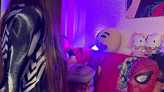 kloe the marvel shakes ass as spider boy creampies her wet pussy
