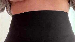 Bea York, tease those curves and talk dirty!