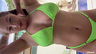 ugh, this busty blonde gym girl strips naked trains hard then masturbates till she squirts elis nebsniak