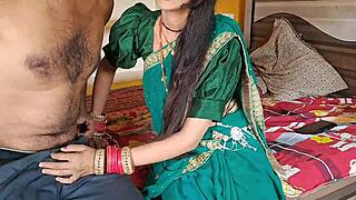 pados wali bhabhi fucked in green sari