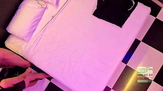 Mexicana casada folla frente a su marido cumpliendo su fantasia porno POV techo 1