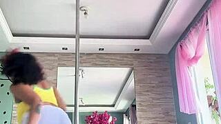 chubby ebony babe farts wild silly faces eye rolls laughing natural homemade fetish fun