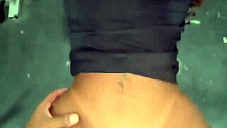 na academia personal sem cueca me ajudou fiquei molhada dei pra ele na hora!
