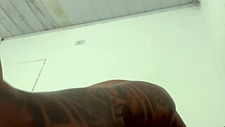 gostosa latina petite pornstar blows bangs in vila mimosa instead of workin for hubby!