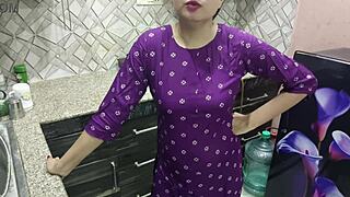 Cute saree bhabhi cheats with devar in dirty hindi audio sex