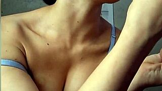linda the colombian puta strips lingerie shows fat pussy closeup