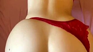 does my ass look bigger in red skinny girlfriend style?
