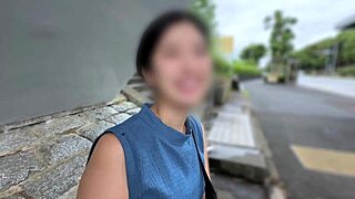 【地元のバス停美女】ナンパ成功でイきまくりCREAMPIE連発？