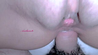 Jefecito, ¿mi culito rico por tus caprichos? Petite Latina teen shakes big ass on monster cock creampie.