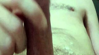 Watch Andrè from Sorocaba SP stroke huge cock close-up slow