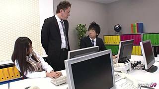 h-hairy pussy office girl seduces boss for rough desk fuck uncensored